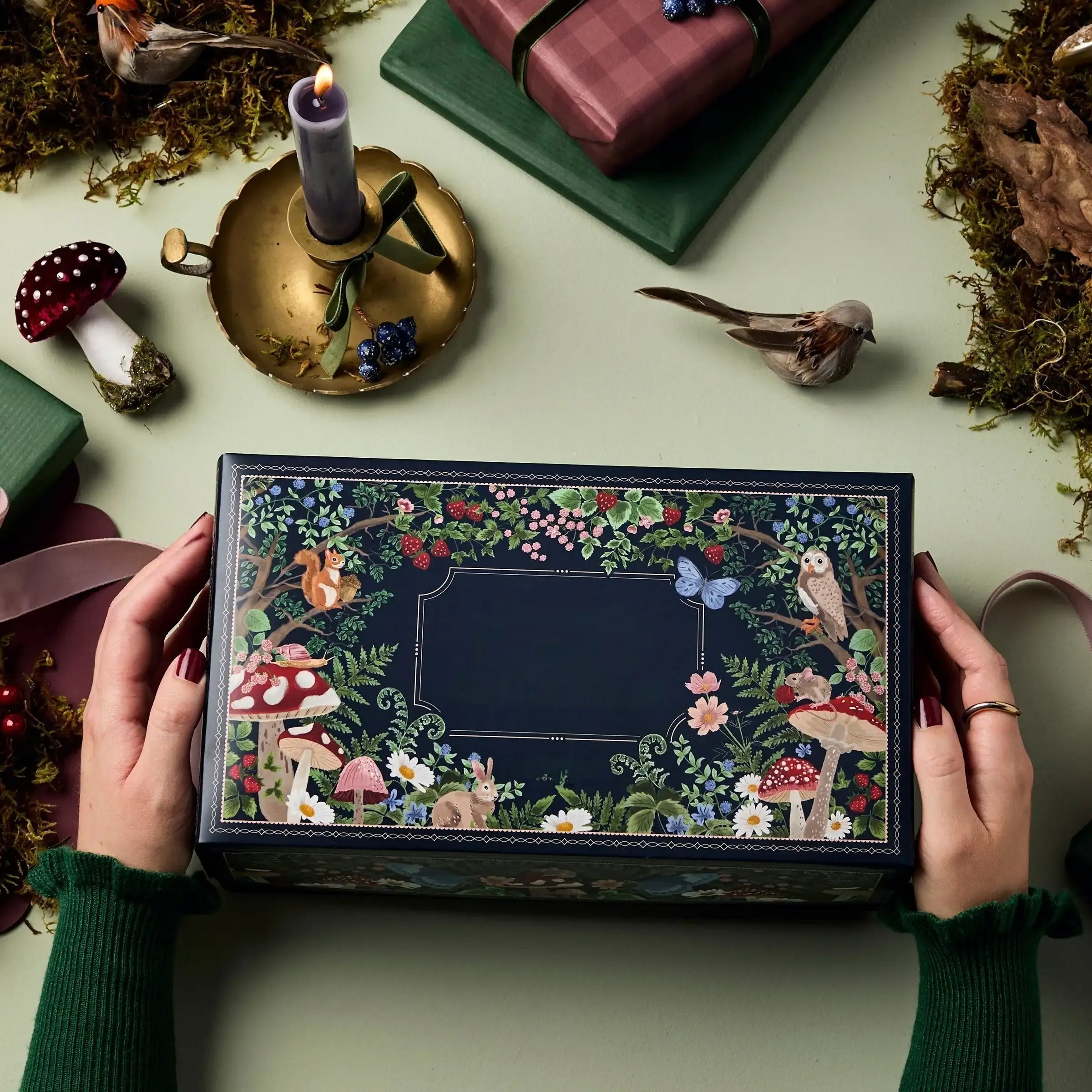 Adventskalender för Kreativa - 24 Unika Brevpapper 0