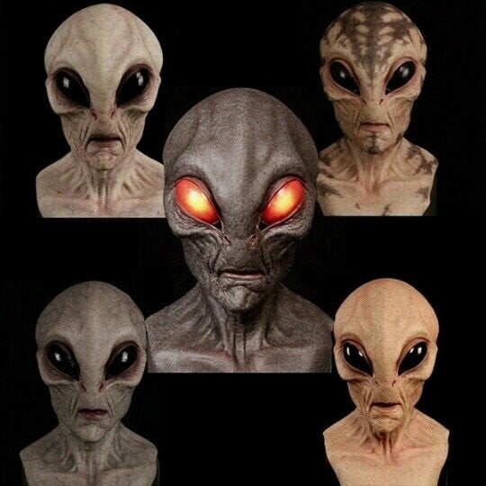 Alien Mask för Halloween – Realistisk Design för Maskerad och Temafest 2