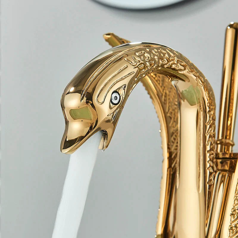 Basin Kran med Enkelhandtag i Guld 2