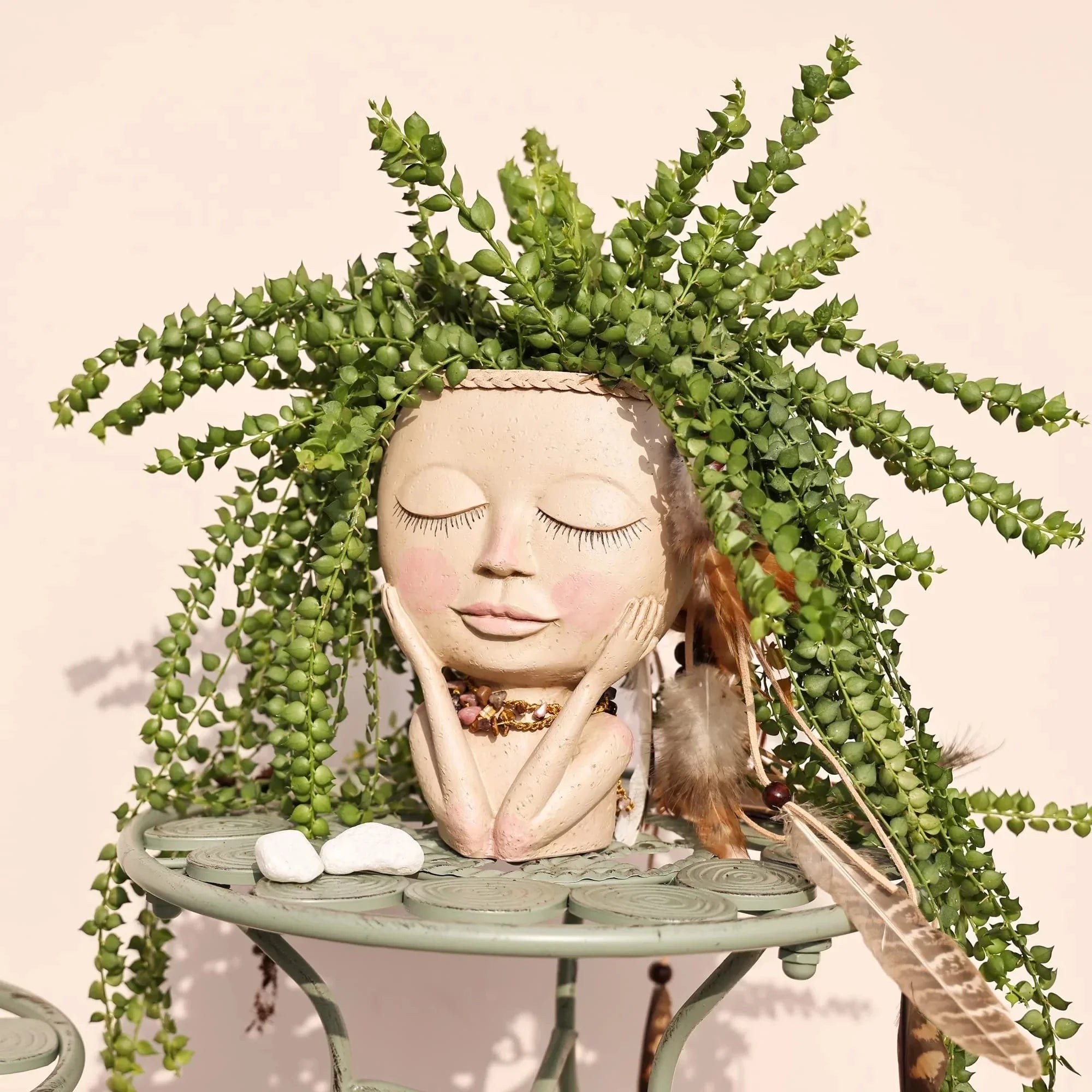 Charmig Blomkruka med Ansikte 7