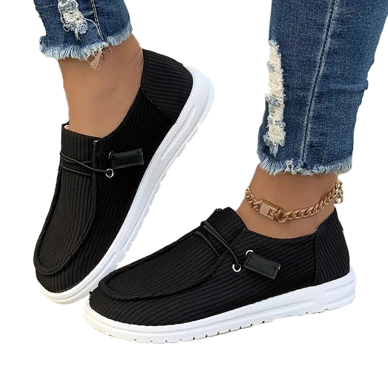 Damernas Slip-on Skor i Stilren Design 0