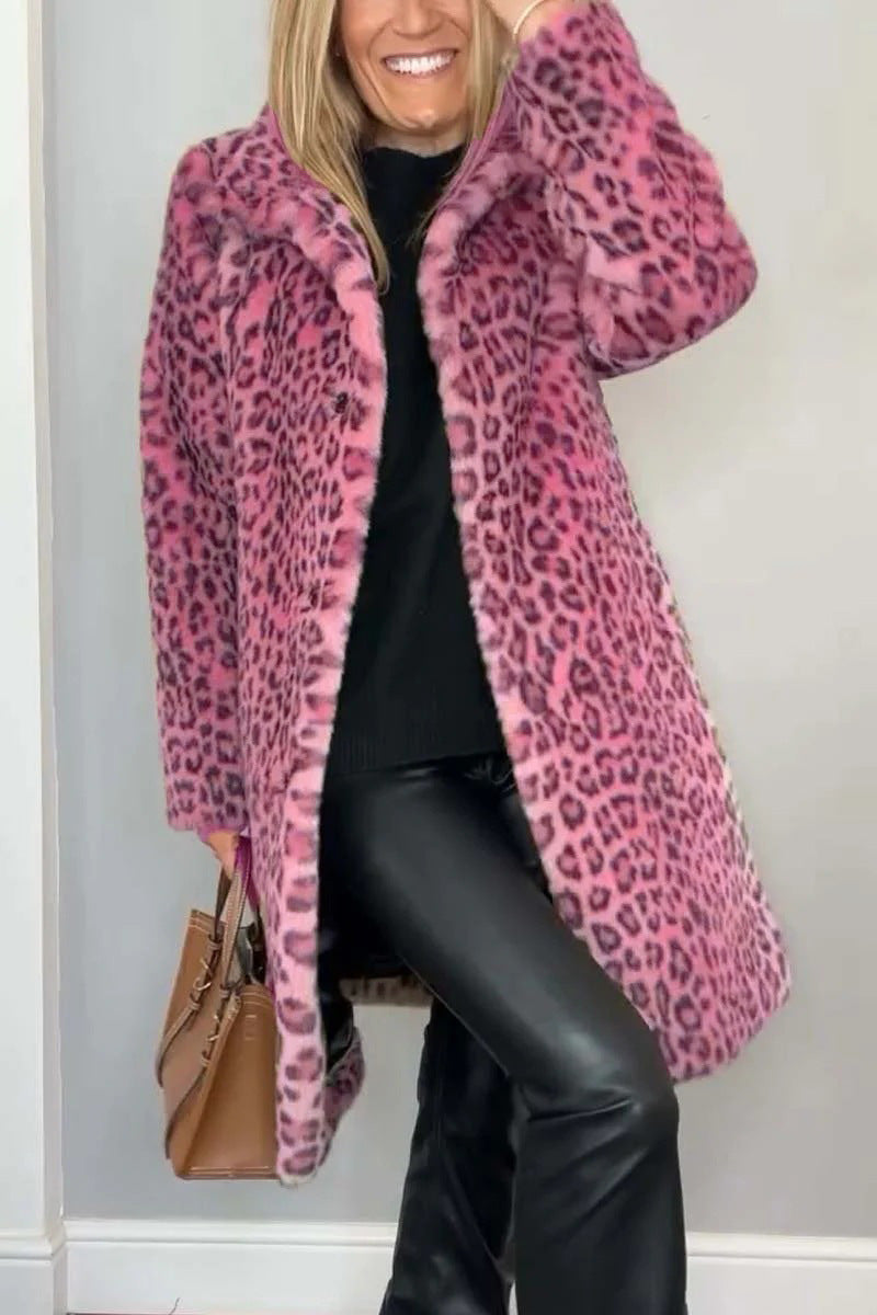 Damkappa i Fuskpäls med Oversized Passform och Leopardmönster 10