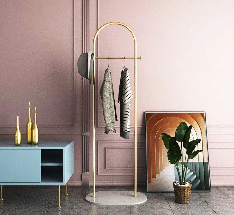 Fristående Klädhängare Hall med Guld Detaljer och Marmorbas 7