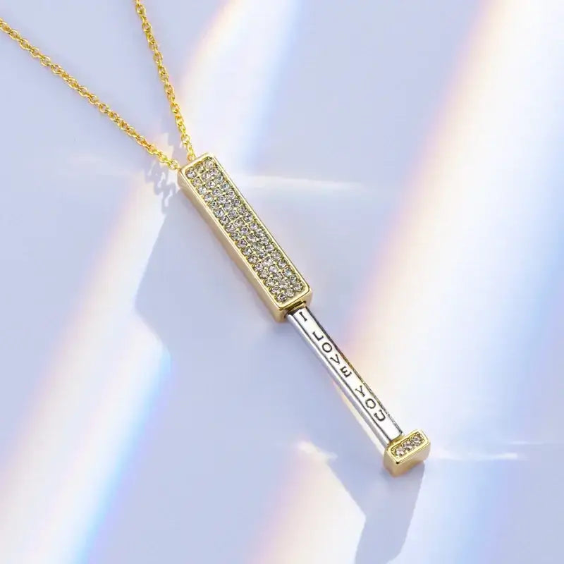 Halsband för kvinnor med elegant hänge 0