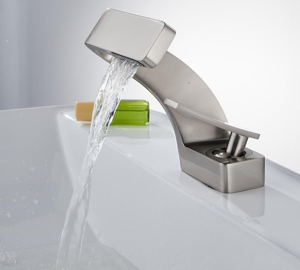 Kök Kran Modern Design Böjd för Handfat och Badrum 2