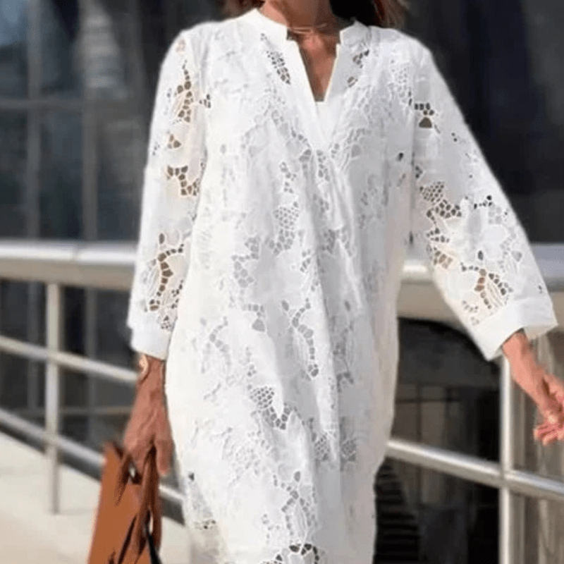 Kvinnors Klänning i Spets med Graciös Silhuett 4