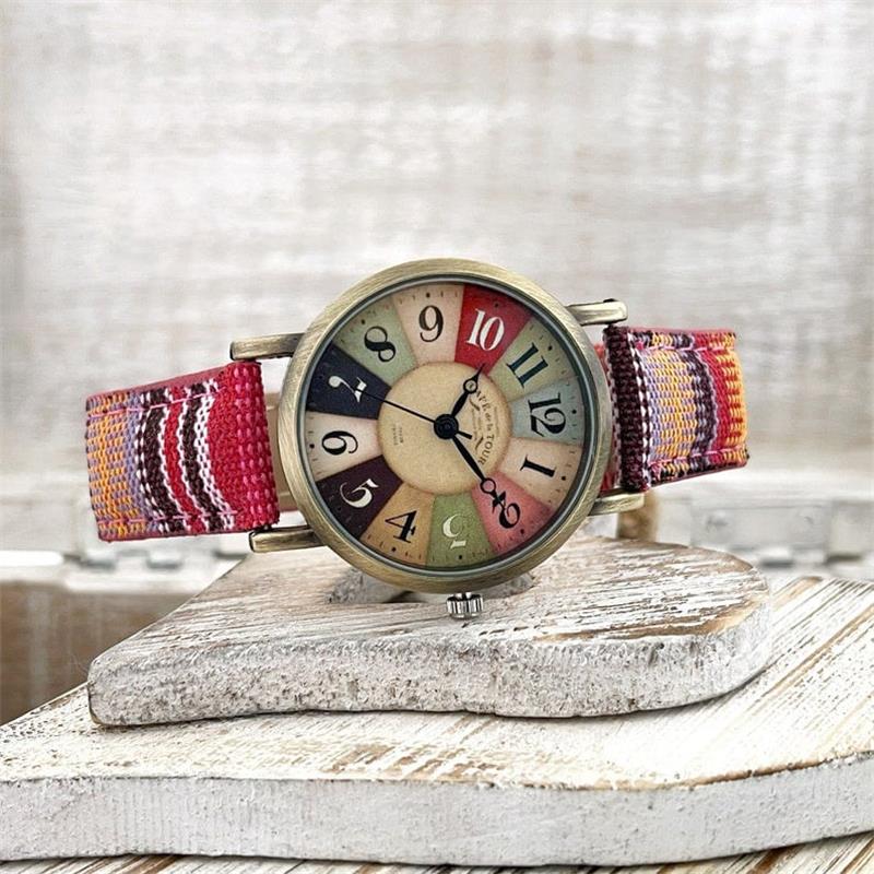 Kvinnors Klocka med Regnbågsmönster 4