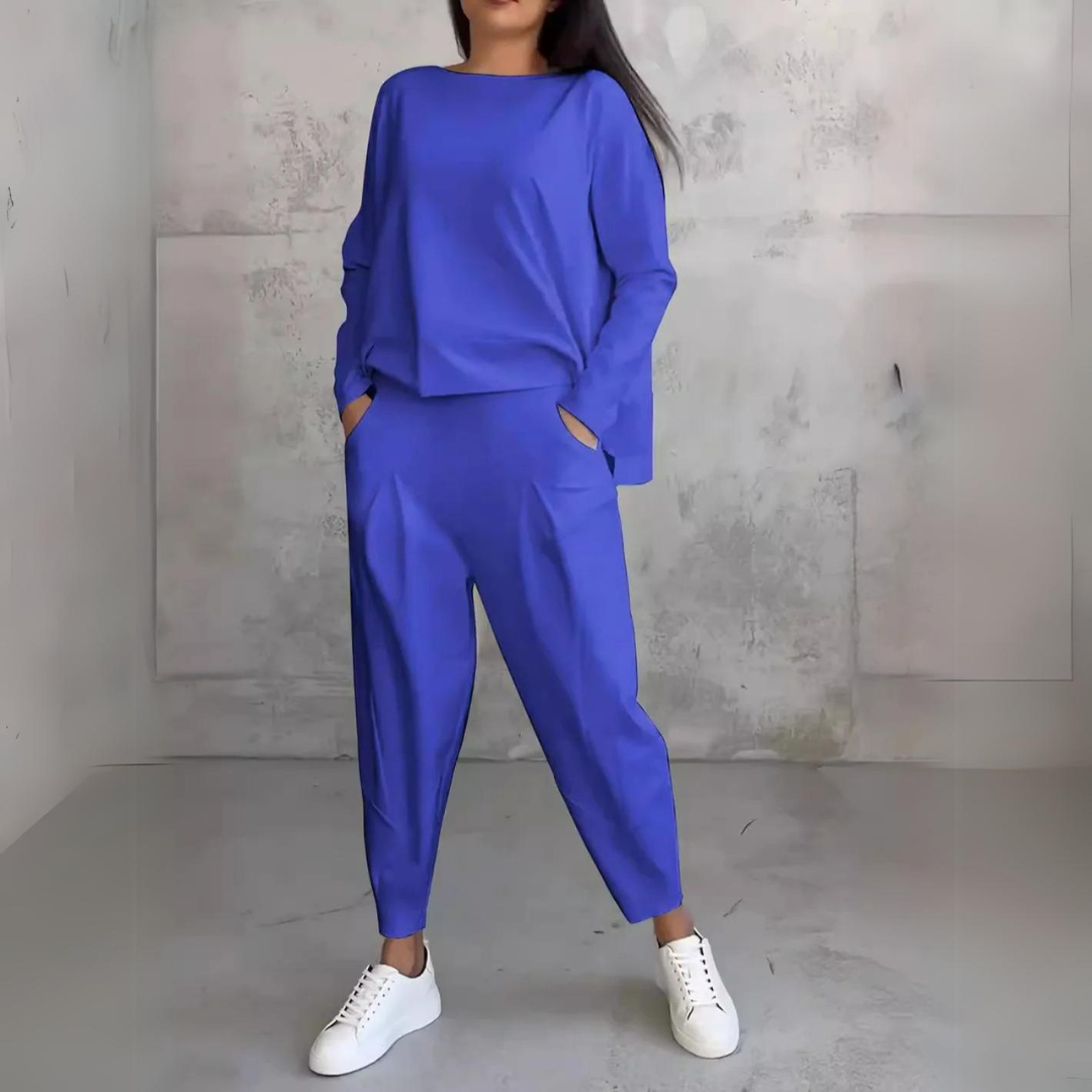 Kvinnors Tvådelat Set Med Stilren Design 6