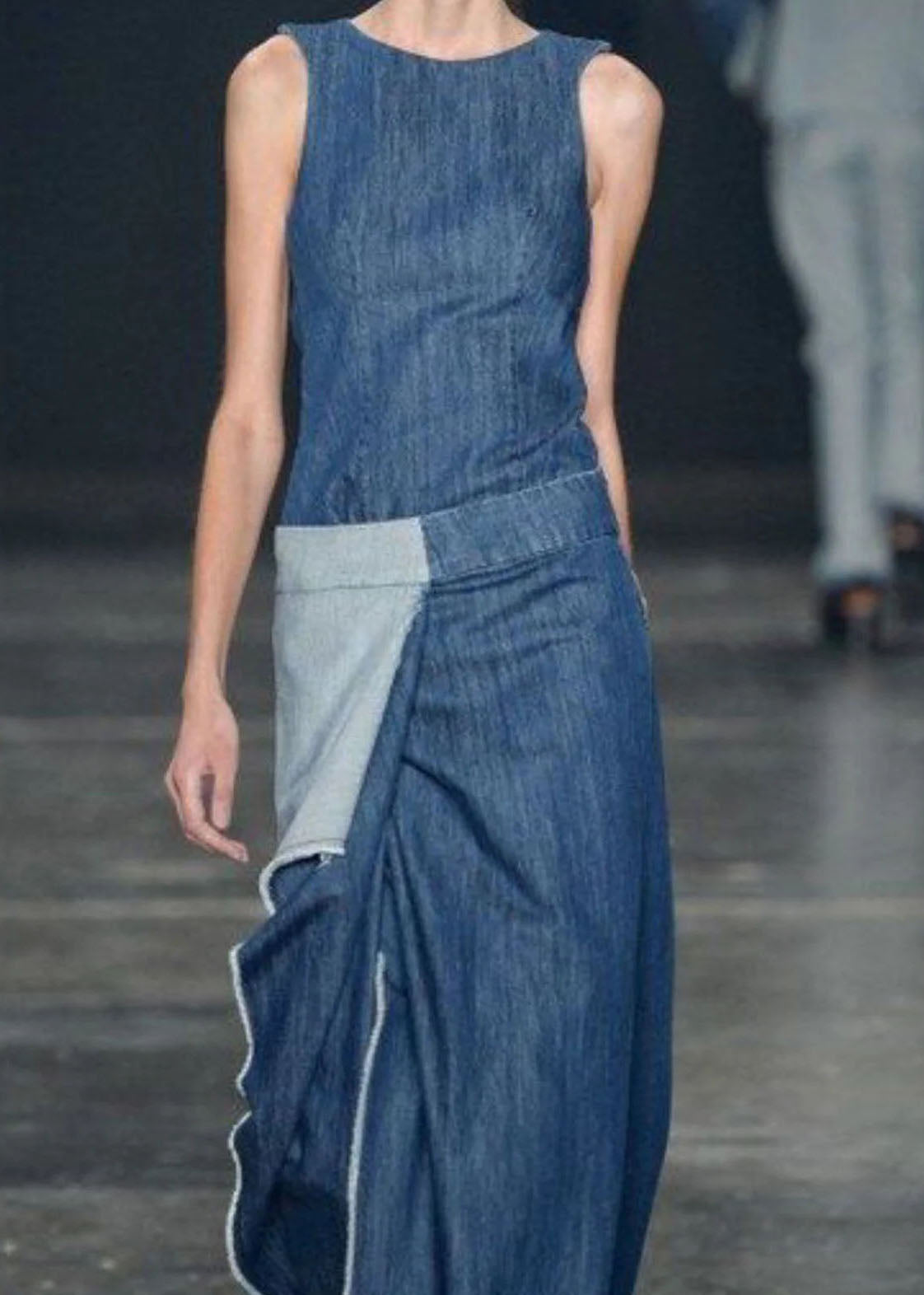 Lång Jeansklänning Dam med Volanger för Avslappnade Tillfällen 1