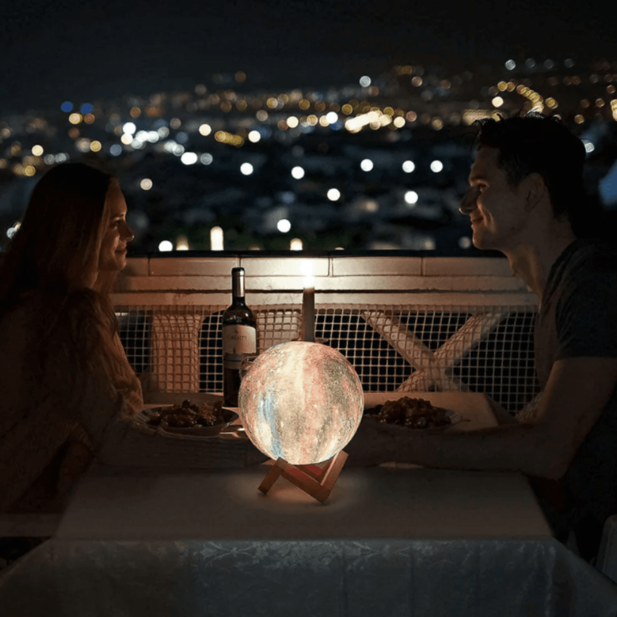 Månsken LED-lampa med justerbar färg och ljusstyrka 7