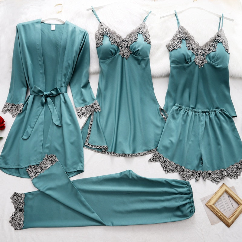 Mjukt sidenpyjamaset 5