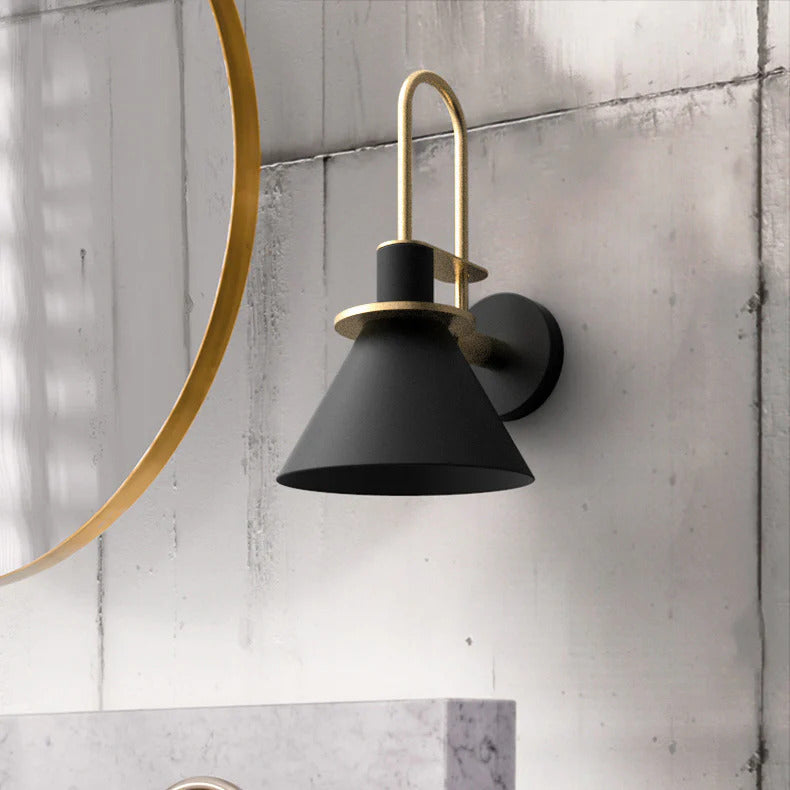 Modern Vägglampa med Guldaccenter 6