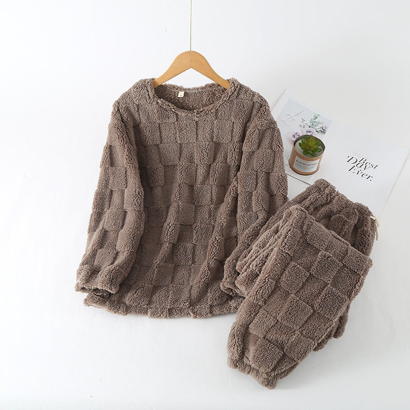 Vinterrutigt pyjamas-set för kvinnor