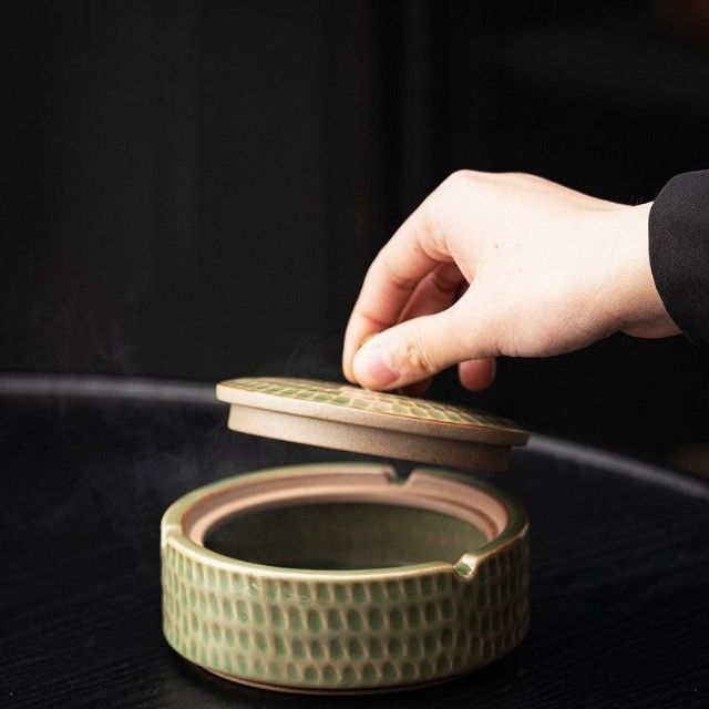 Retro Askfat med Lock för Inomhus och Utomhusbruk 0