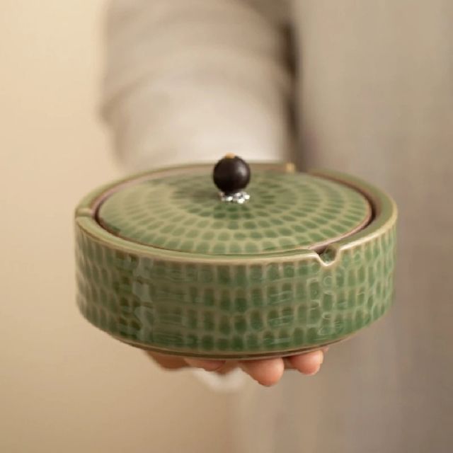 Retro Askfat med Lock för Inomhus och Utomhusbruk 3