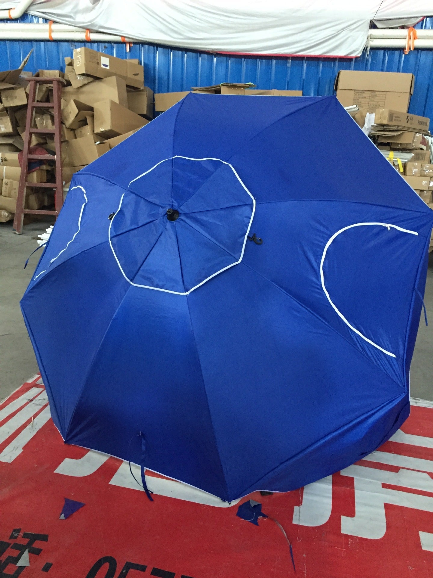 Robust Strandparasoll med UV-skydd för Utomhusbruk 0