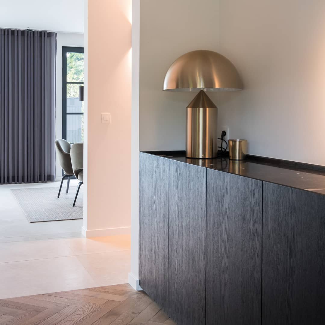 Svart Bordslampa Med Geometrisk Design för Modern Inredning 8