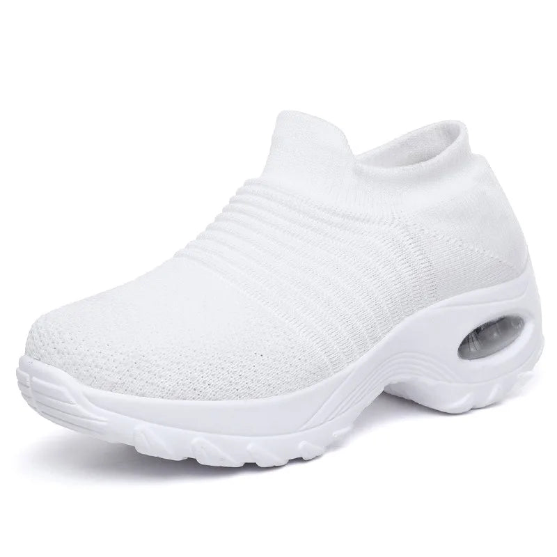 Terapeutiska sneakers med platå för kvinnor svarta vita röda 10
