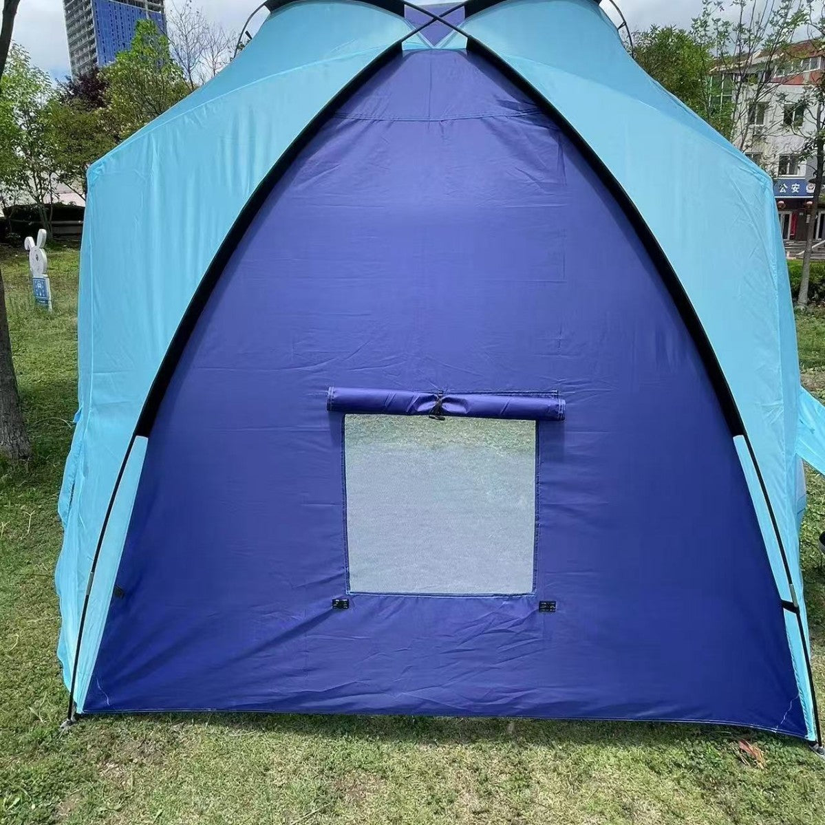 Utomhus Strandpaviljong med Integrerade Fönster och Snabb Installation 4