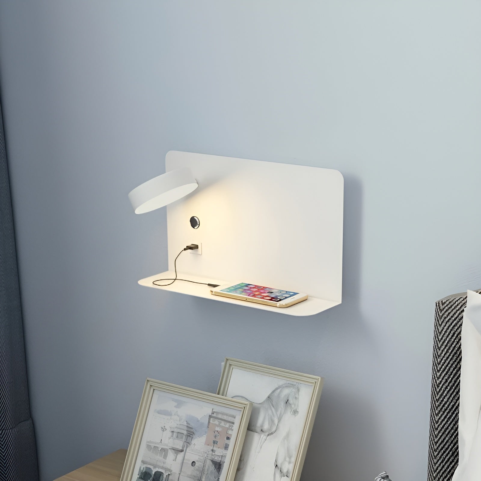 Vägglampa med USB-laddare och strömbrytare 2