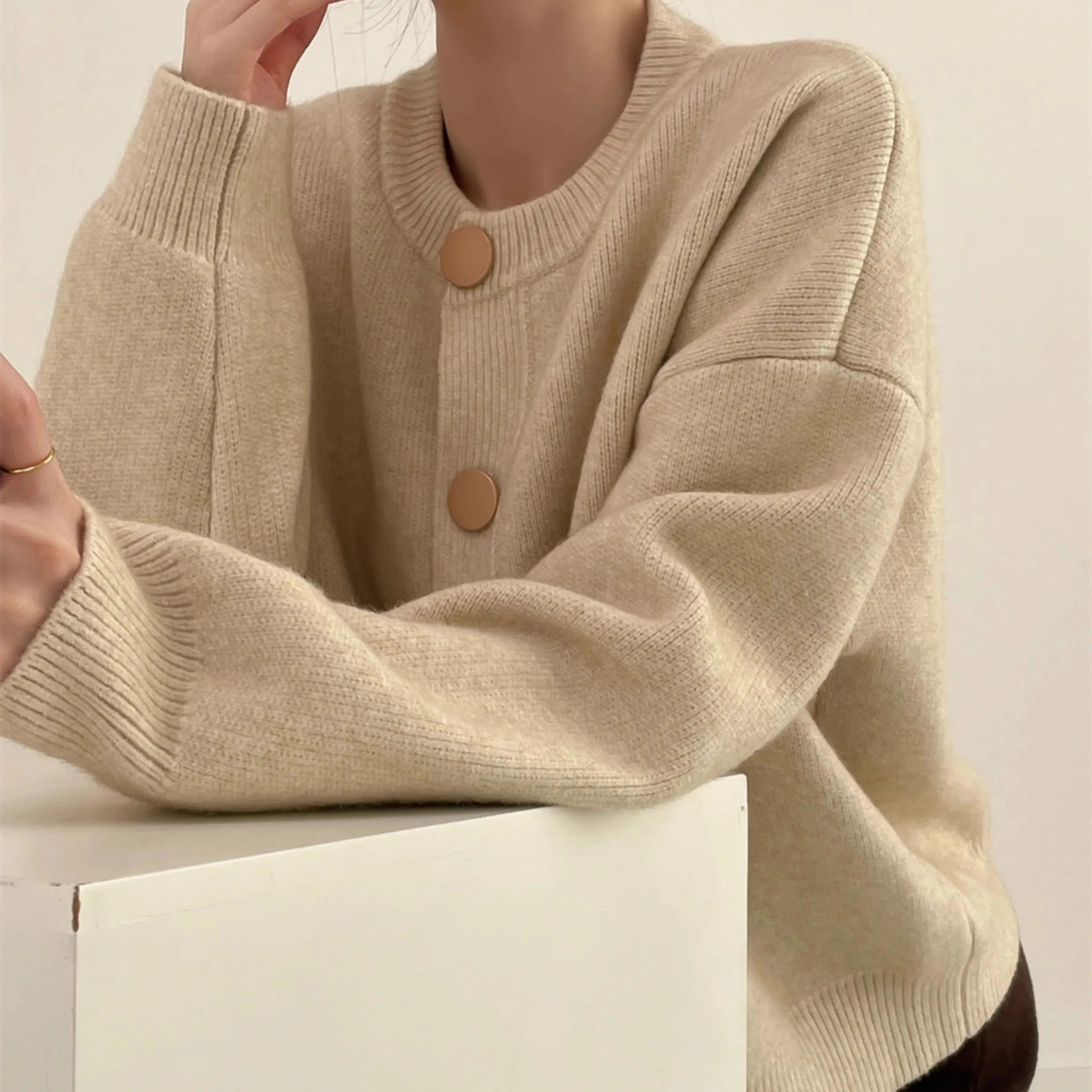 Stickad lös cardigan för kvinnor