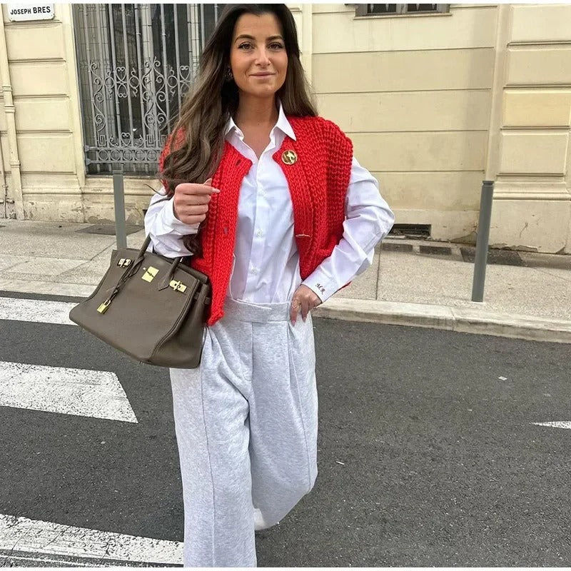 Stickad cardigan för damer med metallknappar