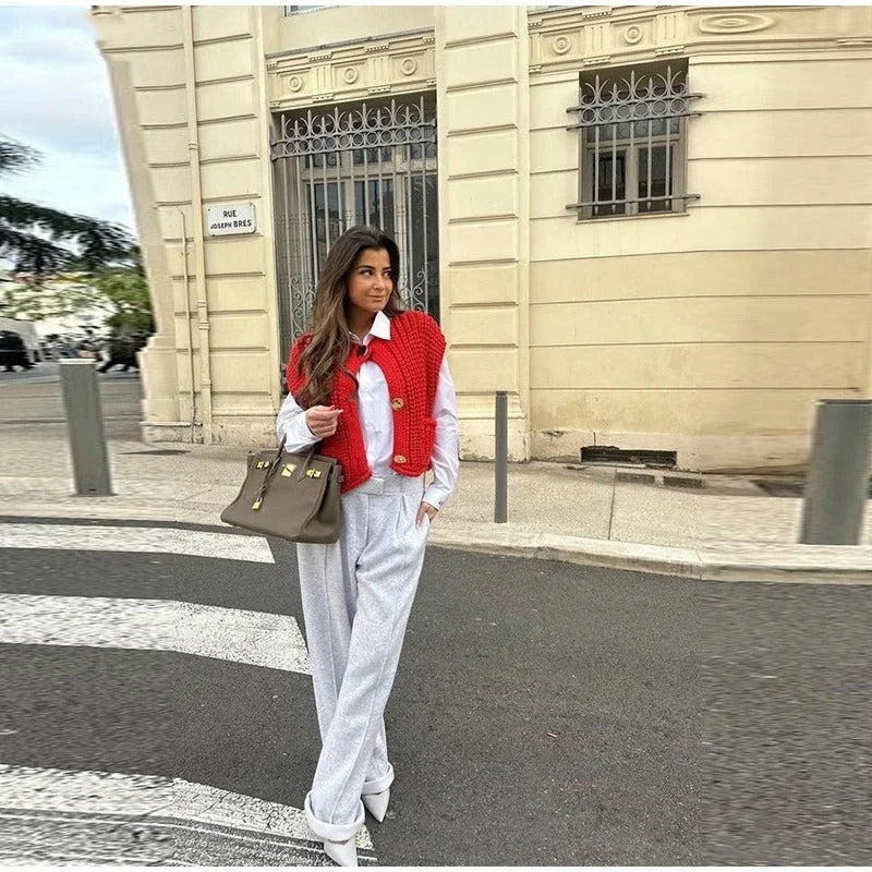 Stickad cardigan för damer med metallknappar