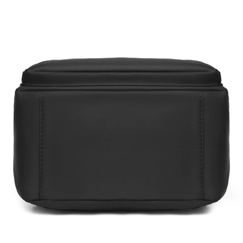 Reseryggsäck i PU-läder för kvinnor