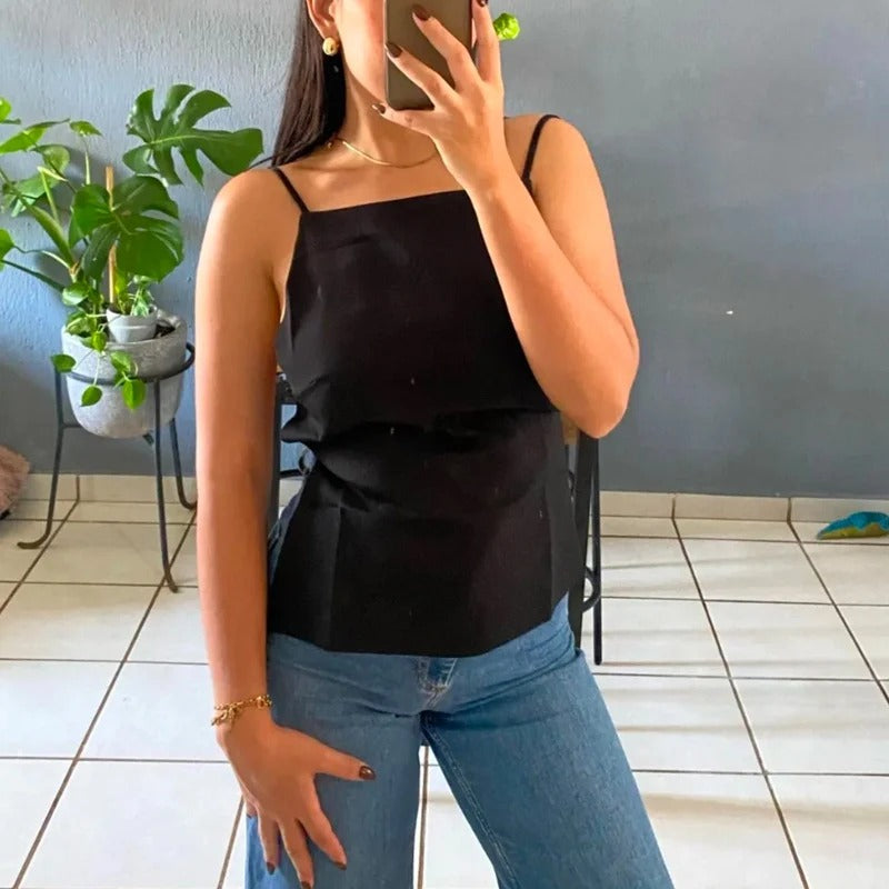 Damtopp med fyrkantig hals utan rygg