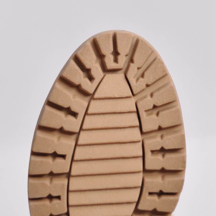 Varma snöstövlar med foder i fuskpäls - snygga och bekväma