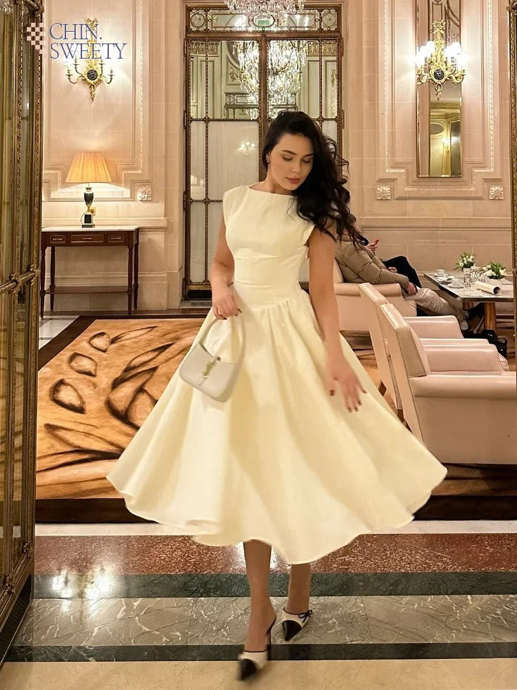 Maxiklänning med volang för kvinnor