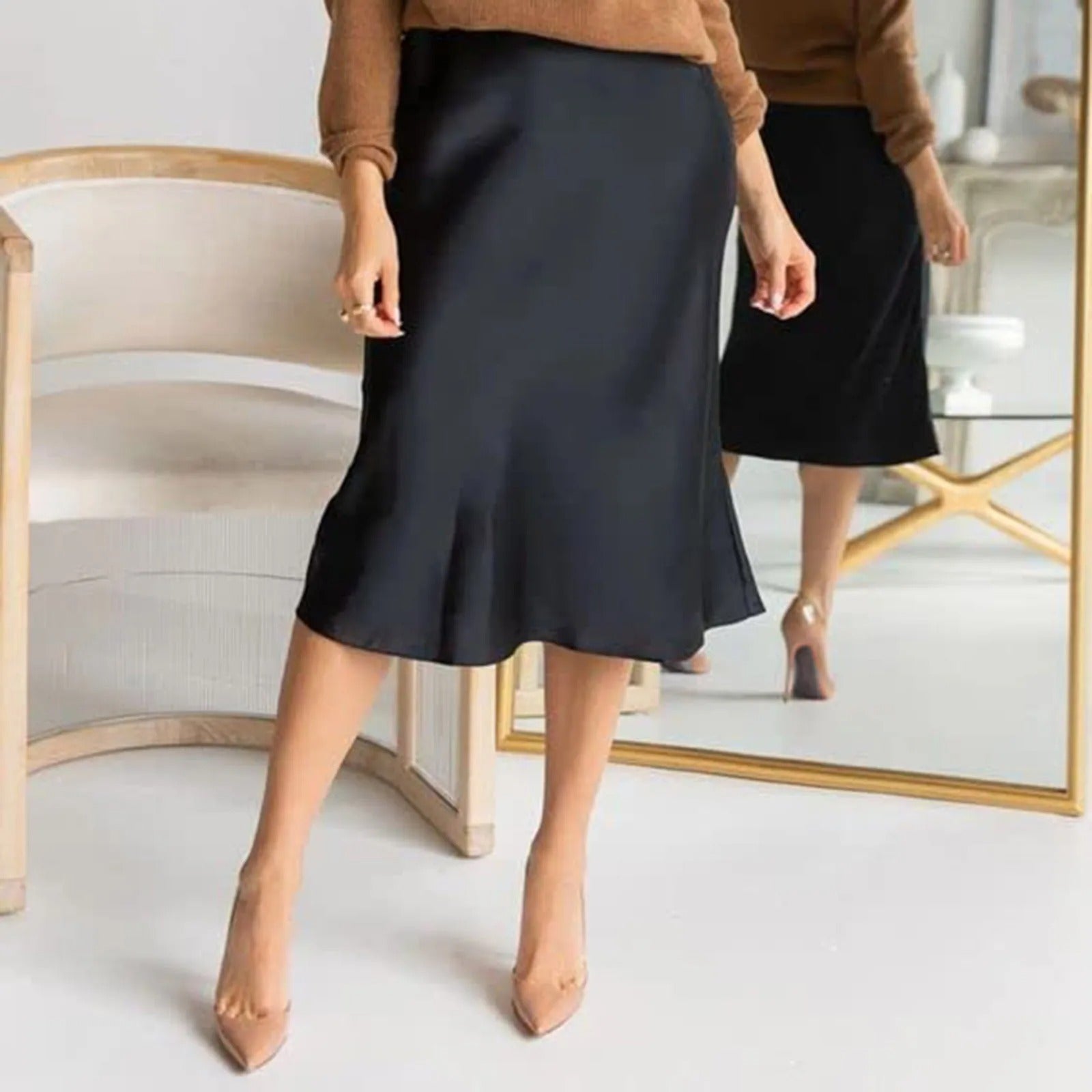 Knälång kjol i satin med A-linje för kvinnor