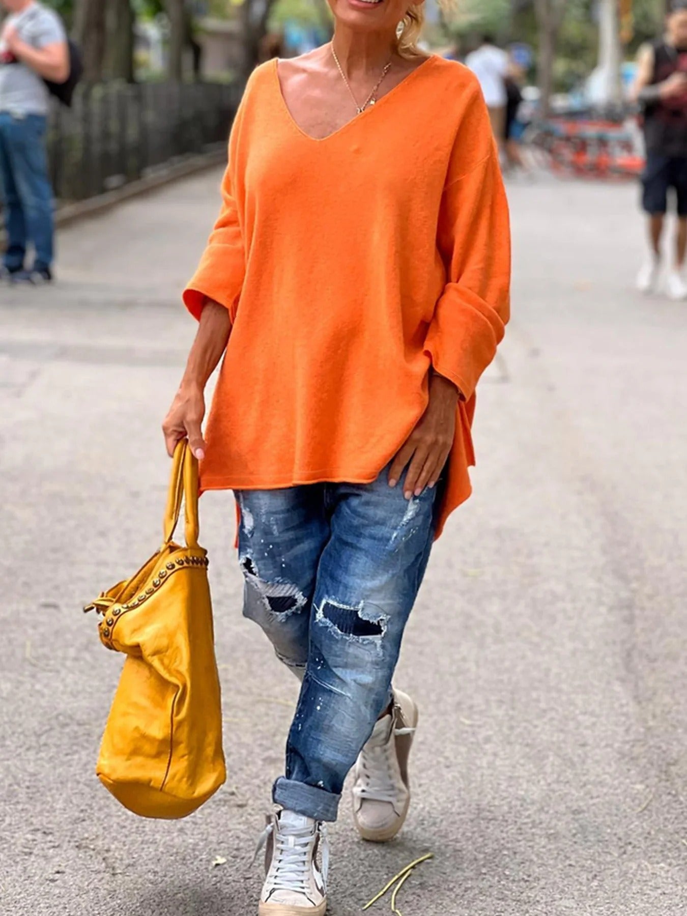 Stickad V-ringad överdimensionerad tröja