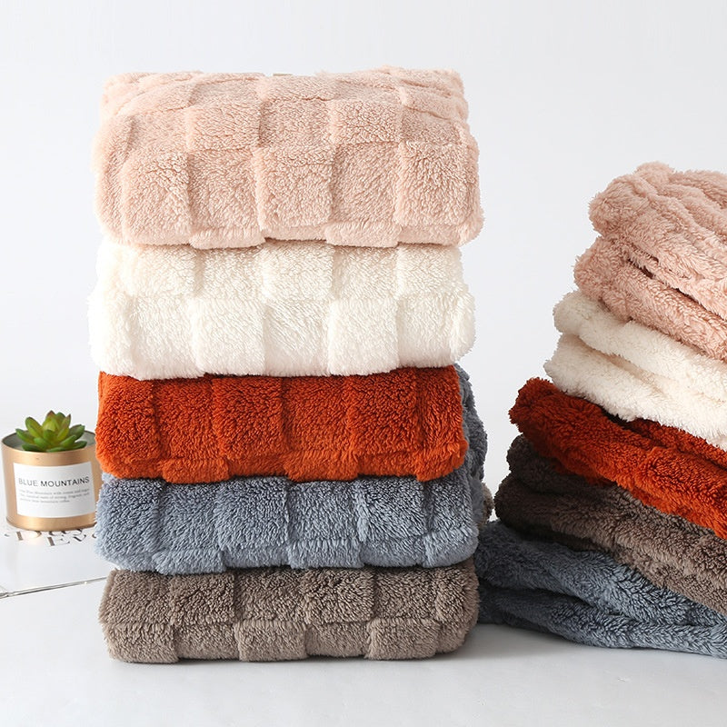 Vinterrutigt pyjamas-set för kvinnor