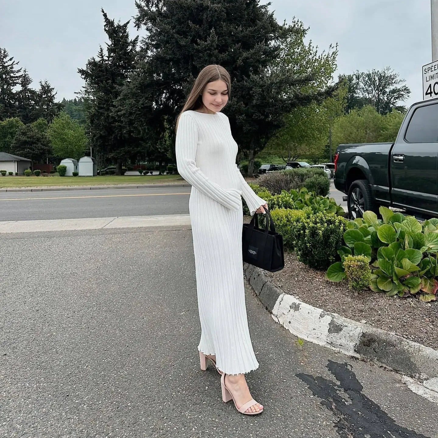 Klassisk lös stickad klänning för kvinnor