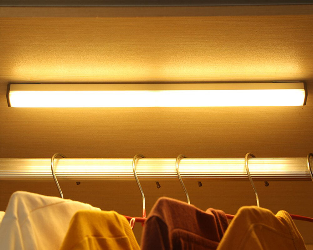 Nattlampa med trådlös rörelse