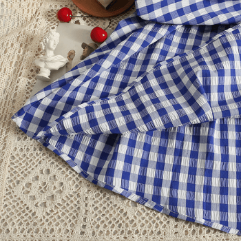 Klänning med fyrkantig krage för kvinnor