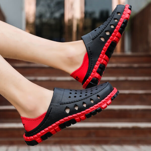 Lättviktiga hål bekväma träskor