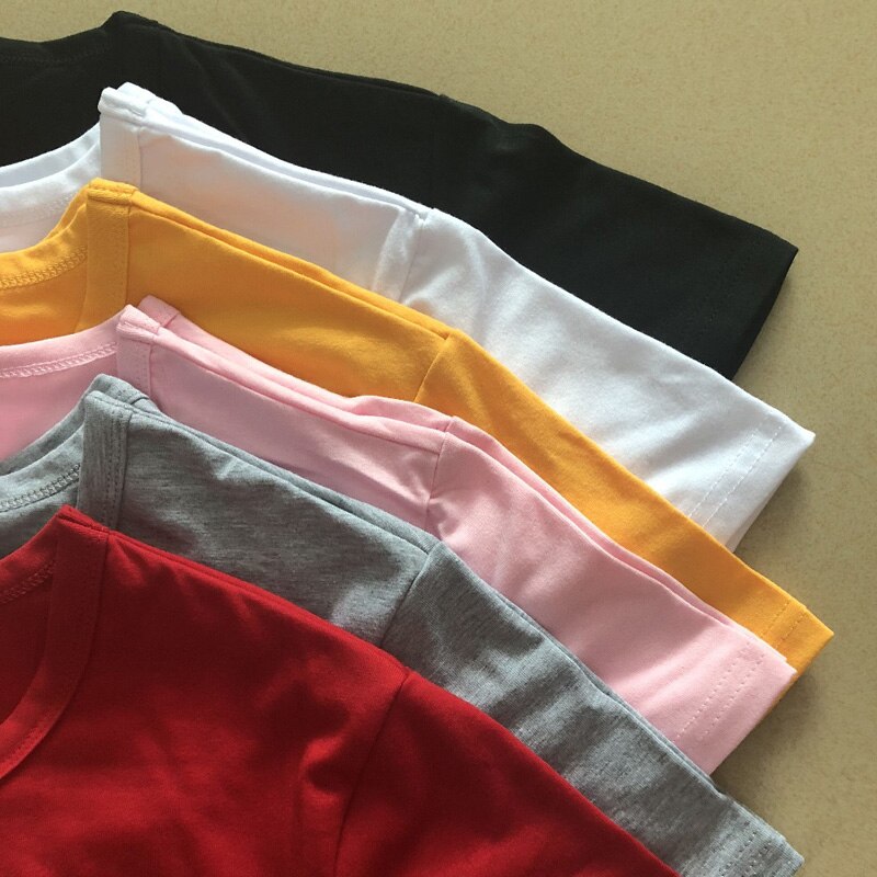 Coola mammor sover aldrig Tee