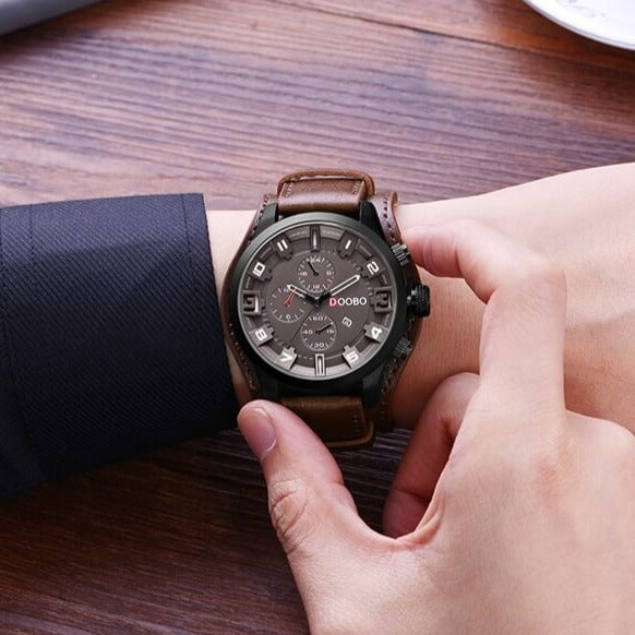 Lyxig navigator-klocka