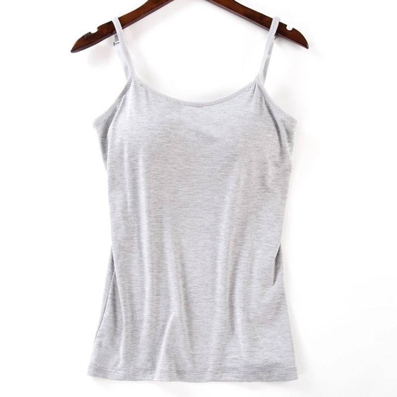 Kvinnor med vadderade Cami Tank Tops