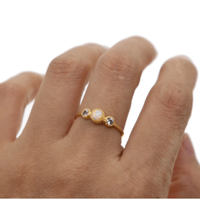 Månsten pärla ring