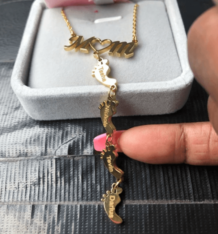 Baby Feet Mom Halsband