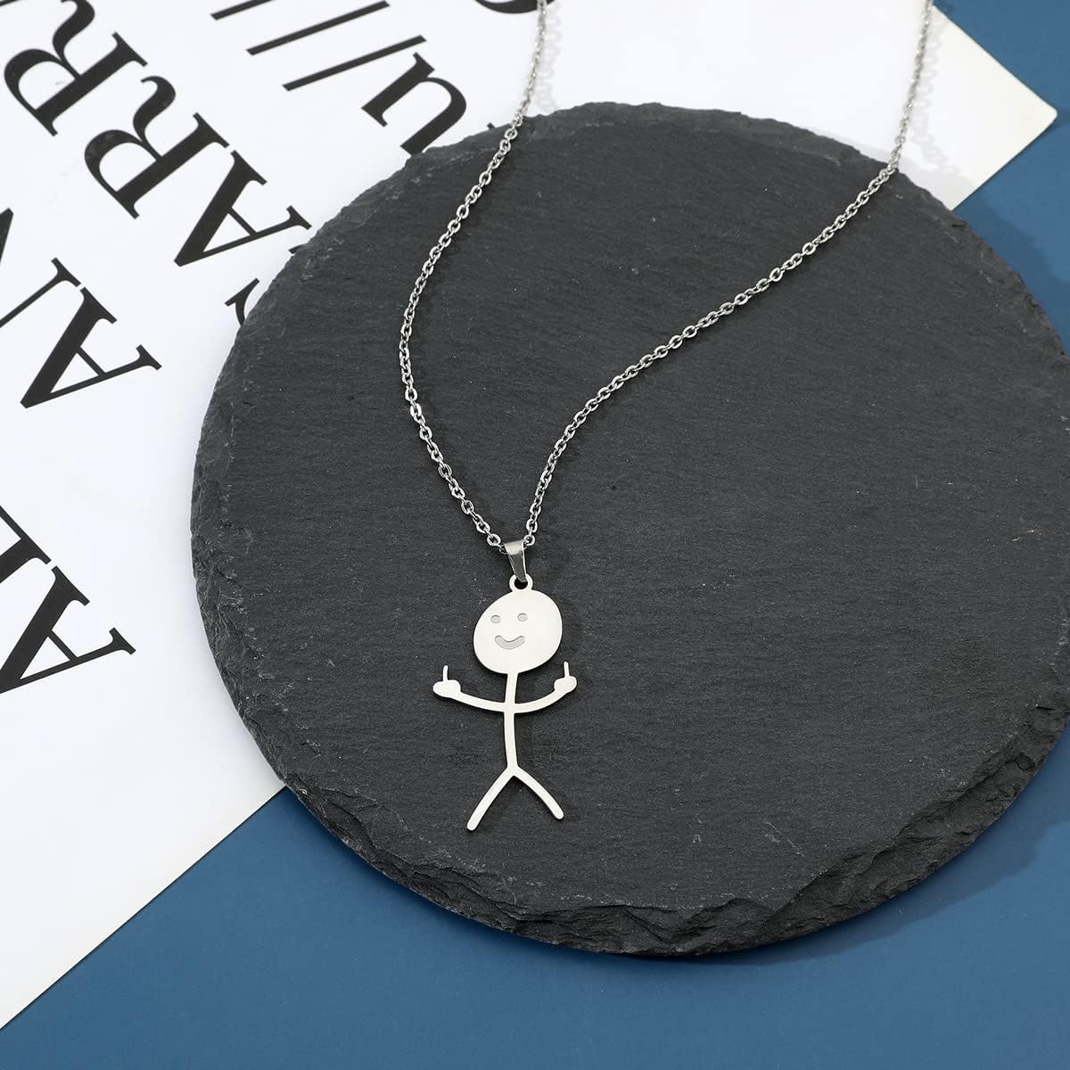 Roligt stickman-halsband