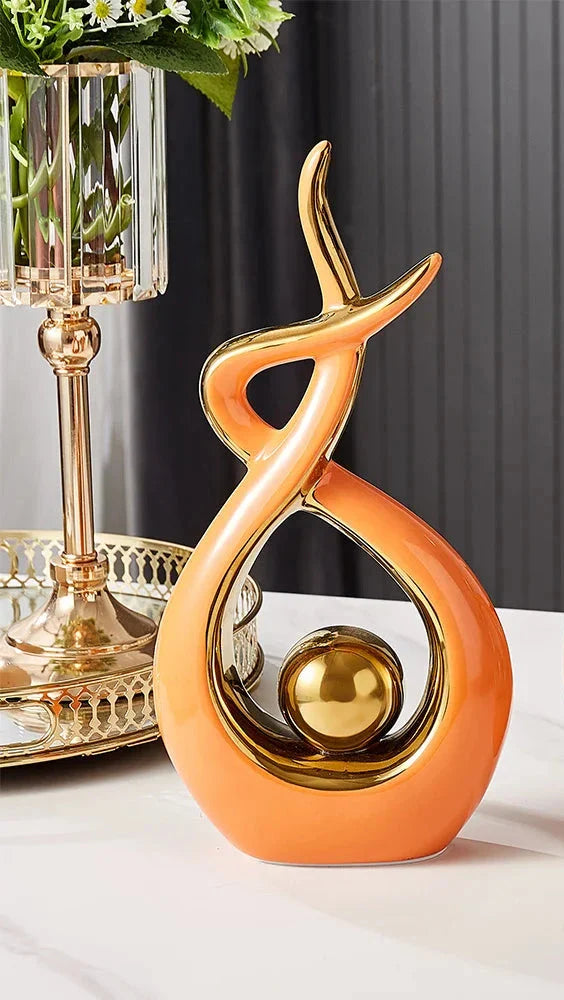 Abstrakt Keramisk Skulptur med Guldaccenter 13