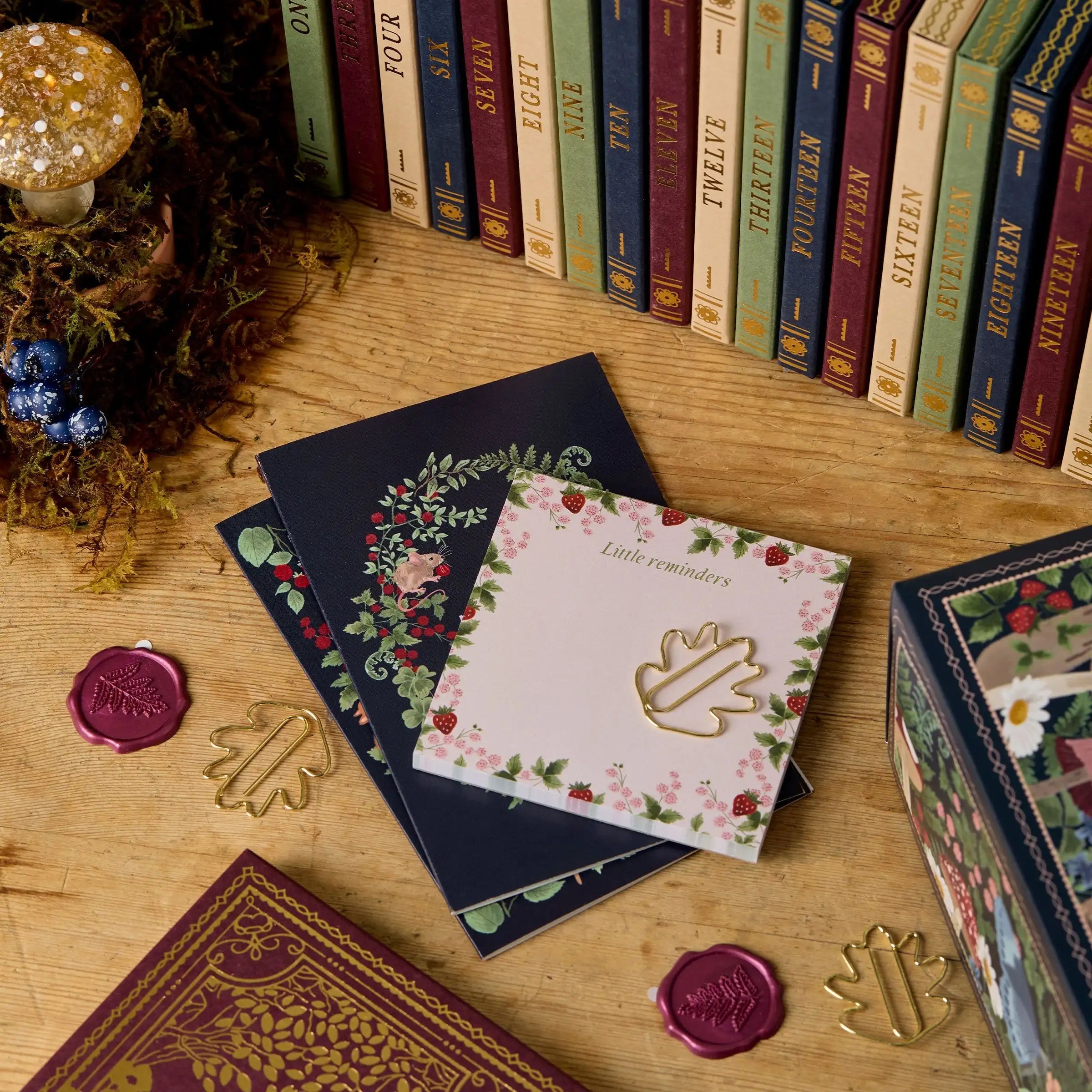 Adventskalender för Kreativa - 24 Unika Brevpapper 4