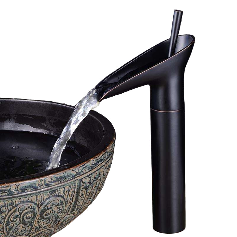 Badrumskran i Vintage Stil med Vattenfall Design 2