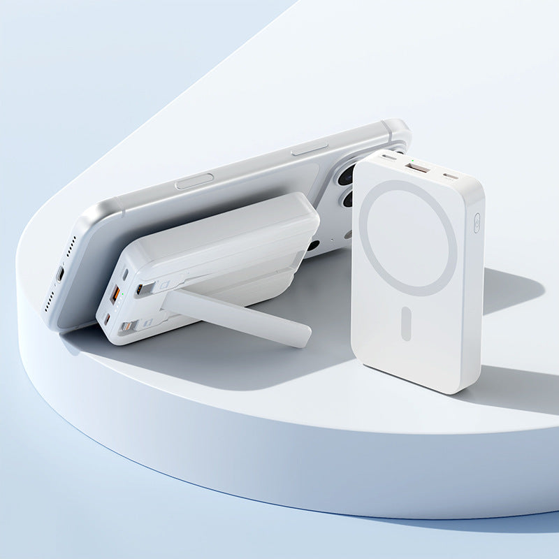 Bärbar Powerbank med Magnetisk Funktion och Integrerat Stativ 3