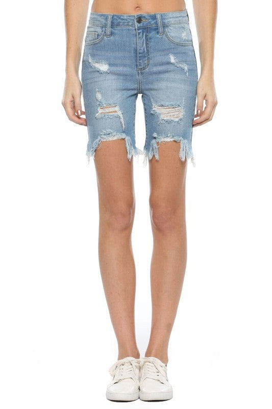 Bermuda Shorts för Damer med Oregelbundet Fransat Slut i Ljus Denim 0