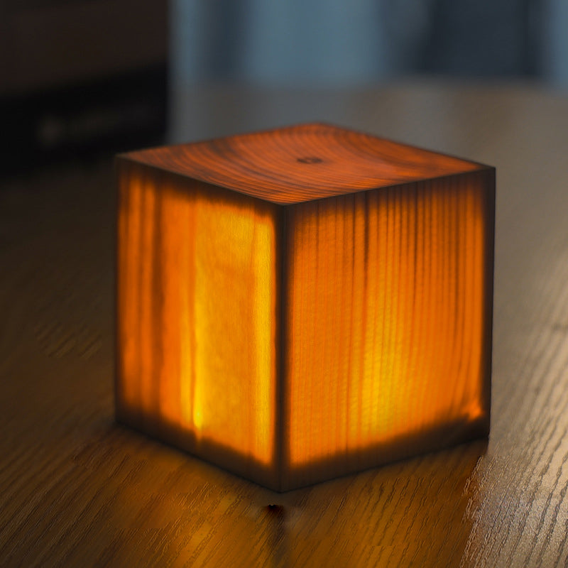 Bordslampa LED med Touchkontroll och Trädesign 10